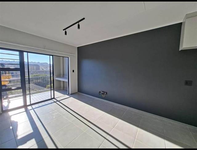 2 BEDROOM APARTMENT FOR SALE IN WATERKLOOF RIDGE